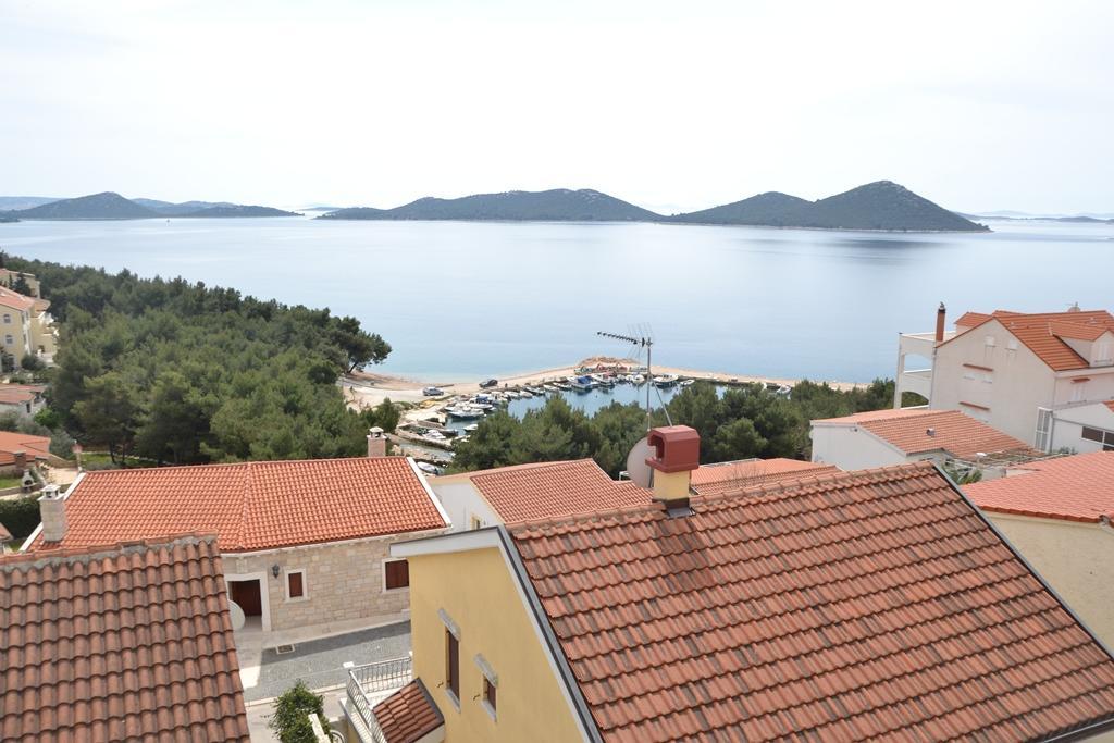 Appartamento House With Sea View Drage Esterno foto