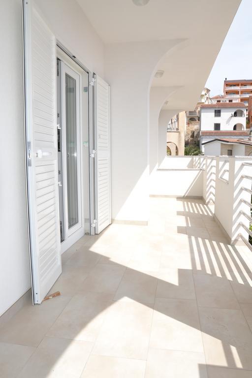 Appartamento House With Sea View Drage Esterno foto